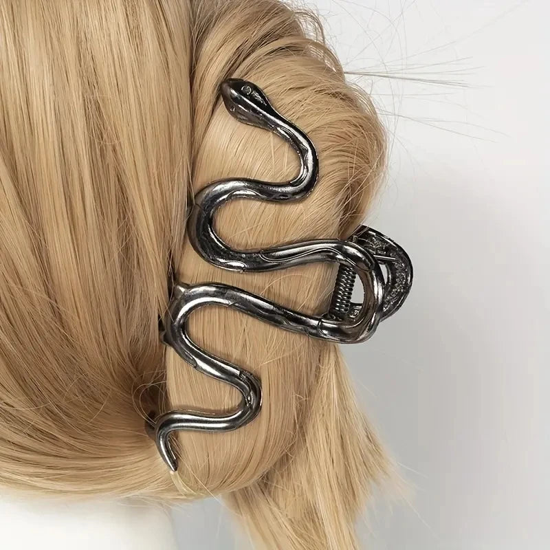 Pinza para el cabello gótica con diseño de serpiente