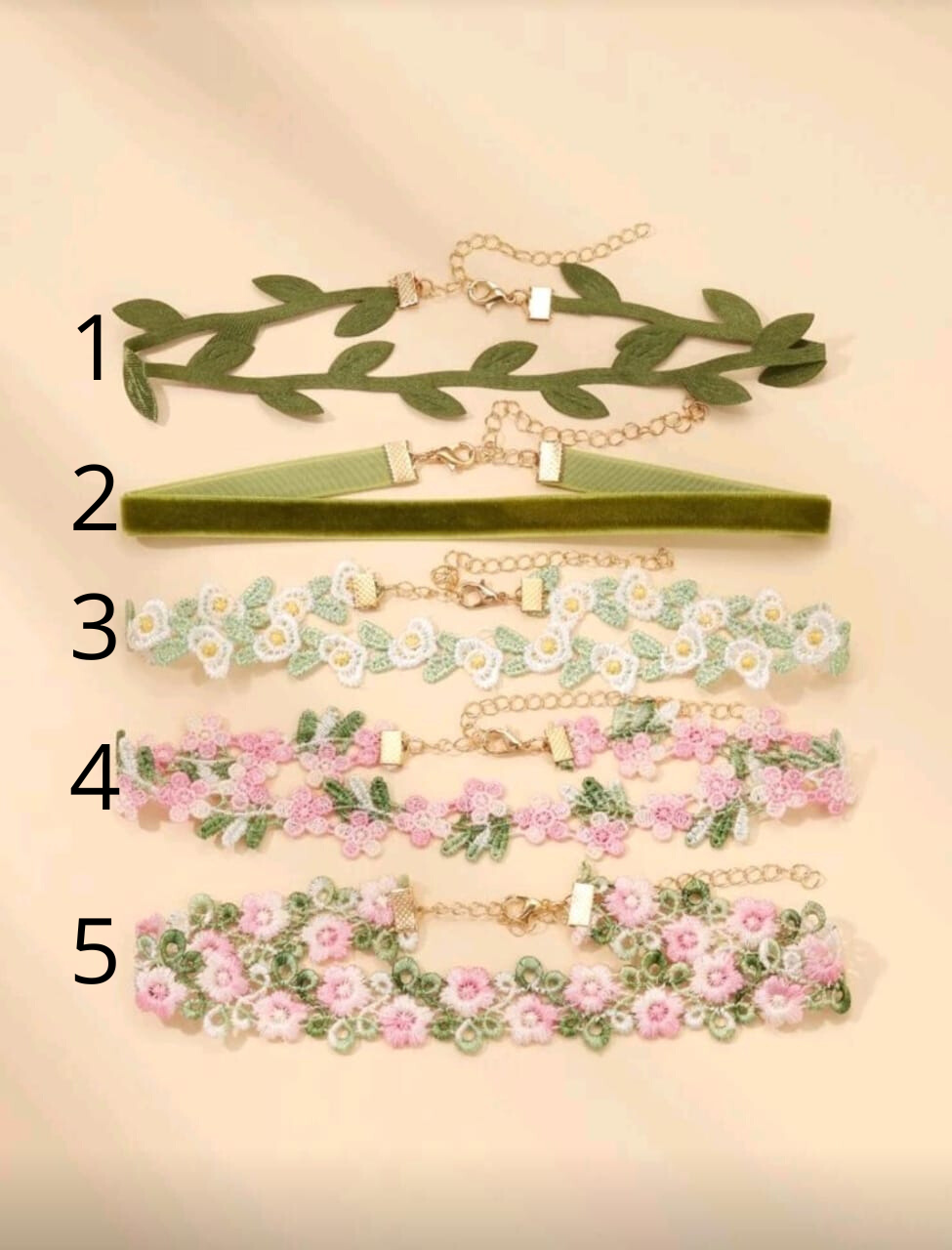 Gargantilla colores pastel con diseños florales