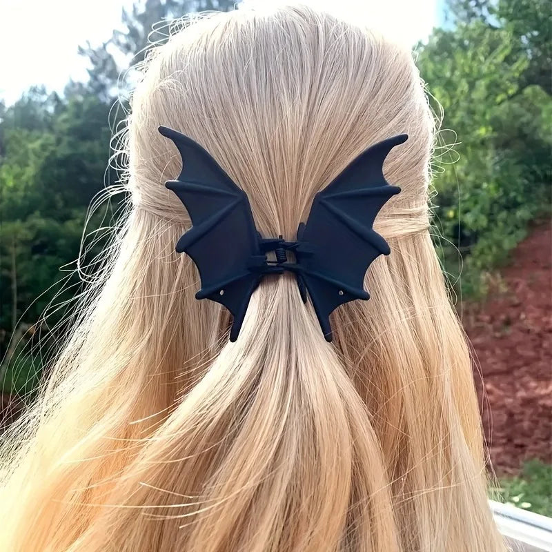 Pinza para el cabello punk con forma de murciélago