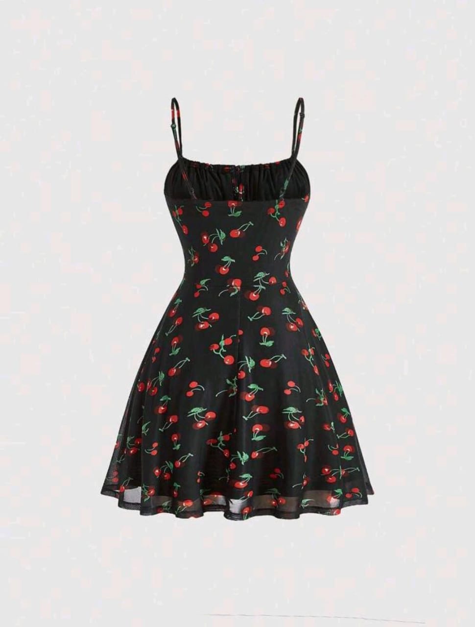 Vestido negro con cerezas rojas