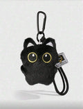 Llavero de gato negro afelpado