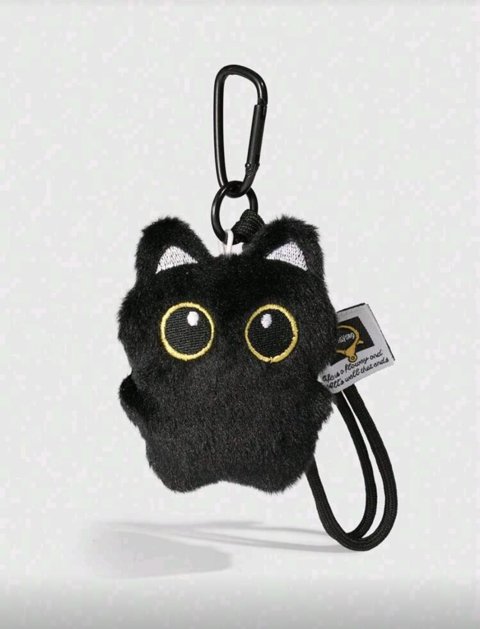 Llavero de gato negro afelpado