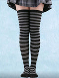 Par de calcetines franjas gris y negro