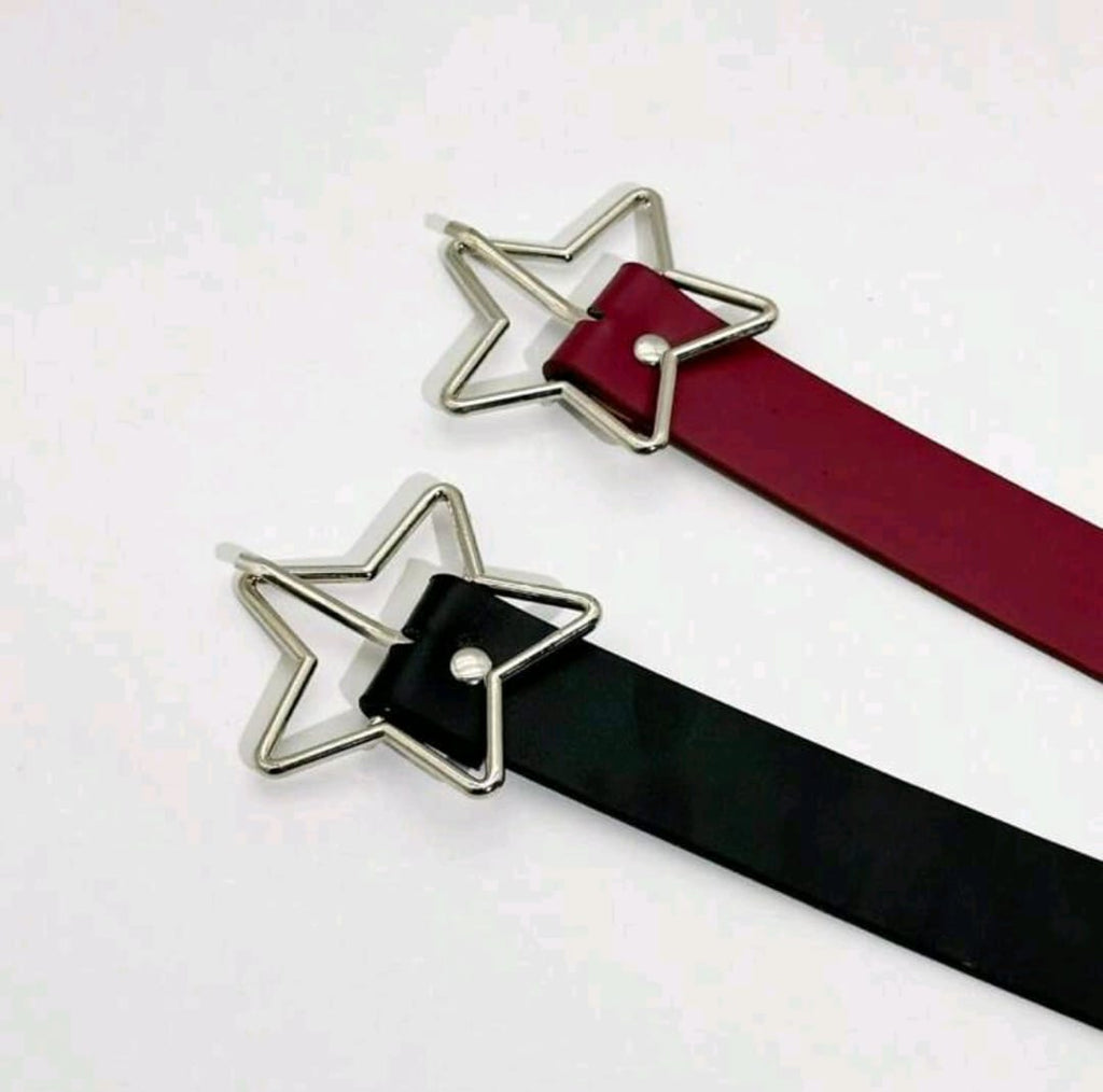 Cinturón de mujer con hebilla de estrella (rojo y negro)