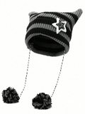 Gorro de pompones y orejas de gato
