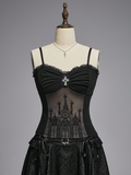 Camisa de tirantes negra con encaje de catedral y forma de cruz