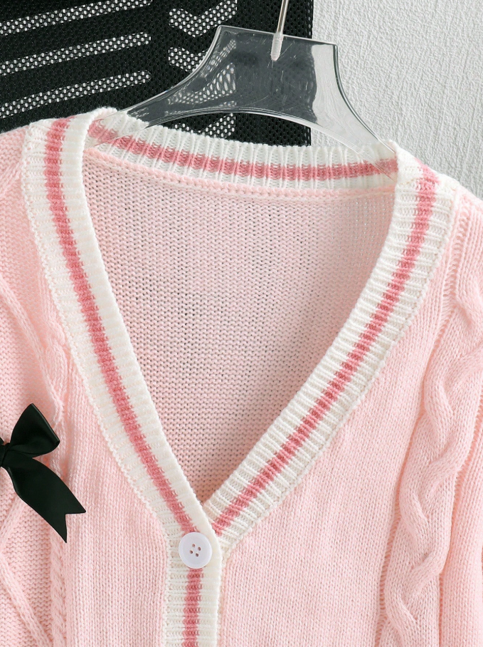Cárdigan Y2K Rosa con Lazo negro – Estilo Japonés Vintage