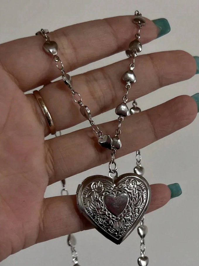 Relicarios en forma de corazón