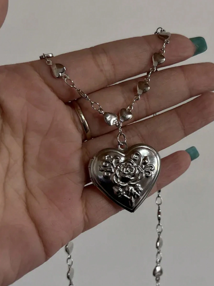 Relicarios en forma de corazón