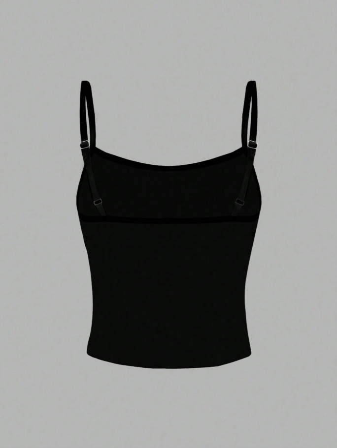 Camiseta de tirantes negra estilo Y2K